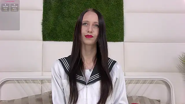 Snapshot of TaraHarris chatting on 12, 10, 2025 TaraHarris online show from 12, 10, 2025