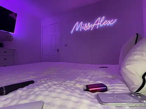 Missalex xo online show from 4, 2, 2026