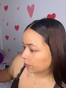 Snapshot of Deepika_padukoneNisha chatting on 15, 10, 2025 Deepika padukoneNisha online show from 15, 10, 2025