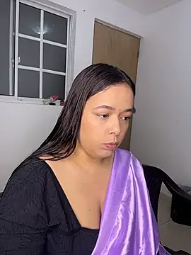 Snapshot of Deepika_padukoneNisha chatting on 21, 10, 2025 Deepika padukoneNisha online show from 21, 10, 2025