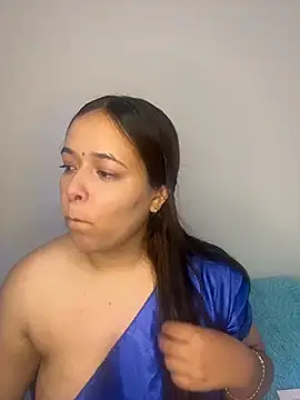 Snapshot of Deepika_padukoneNisha chatting on 26, 10, 2025 Deepika padukoneNisha online show from 26, 10, 2025