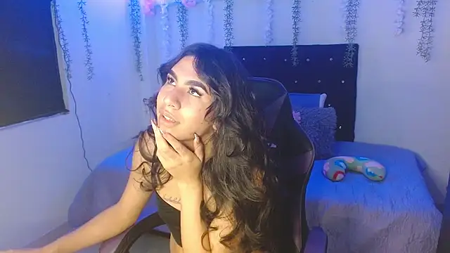 Snapshot of Lyaa_Cute chatting on 9, 2, 2026 Lyaa Cute online show from 9, 2, 2026