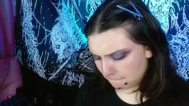 Snapshot of mikaskullcs chatting on 21, 10, 2025 mikaskullcs online show from 21, 10, 2025