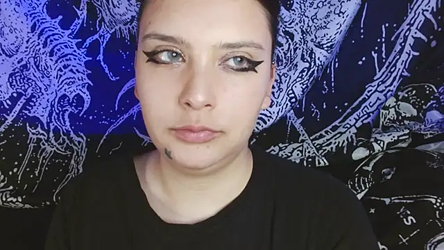 Snapshot of mikaskullcs chatting on 12, 11, 2025 mikaskullcs online show from 12, 11, 2025