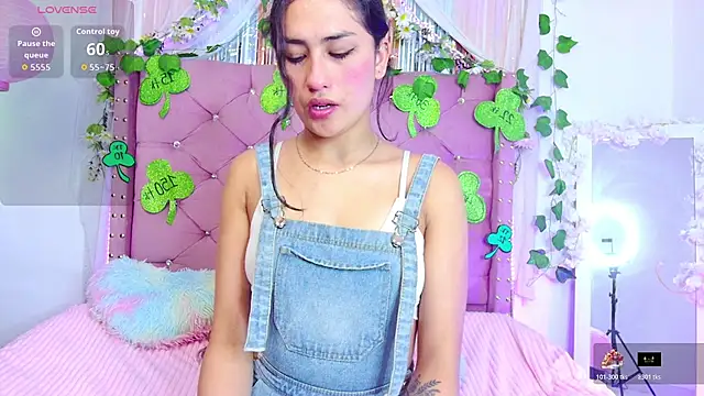 Snapshot of kity_x chatting on 17, 3, 2026 kity x online show from 17, 3, 2026