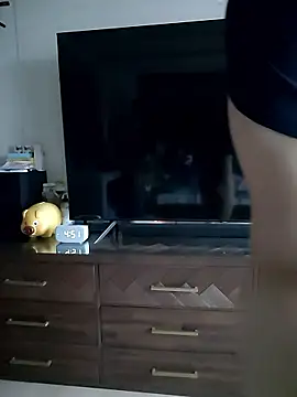 woonee827372 online show from 8, 11, 2025