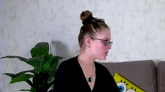 AshleyD  online show from 19, 10, 2025