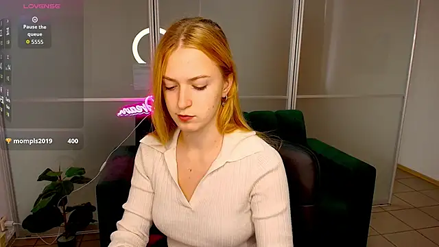 MirandaMayers online show from 21, 10, 2025