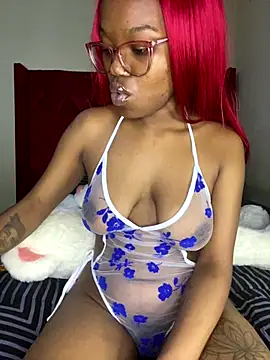 Snapshot of YummyMelanin117 chatting on 10, 10, 2025 YummyMelanin117 online show from 10, 10, 2025