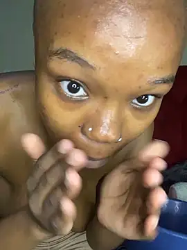 Snapshot of YummyMelanin117 chatting on 23, 10, 2025 YummyMelanin117 online show from 23, 10, 2025