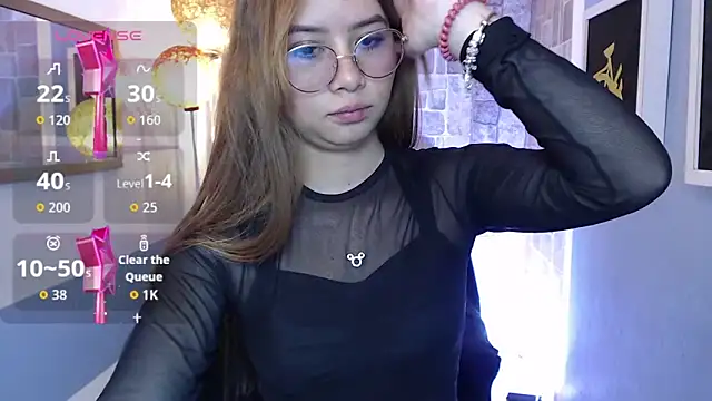 Snapshot of Fiorellaa_delsd chatting on 15, 10, 2025 Fiorellaa delsd online show from 15, 10, 2025