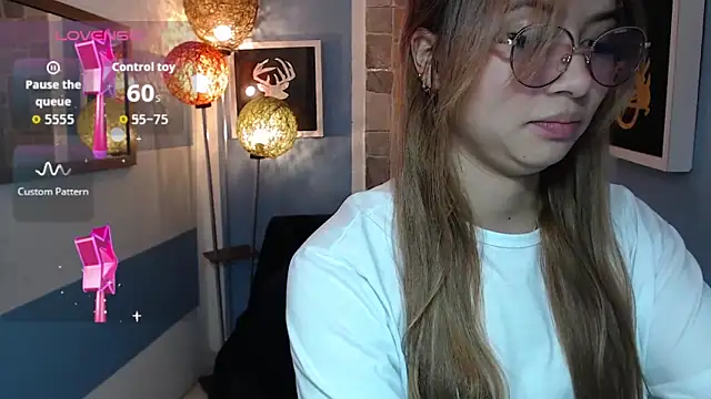 Snapshot of Fiorellaa_delsd chatting on 28, 10, 2025 Fiorellaa delsd online show from 28, 10, 2025