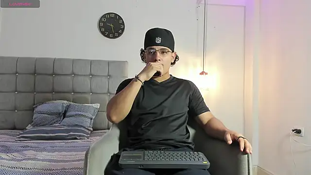 samxx muscle online show from 27, 10, 2025