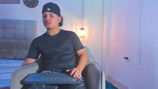 samxx muscle online show from 18, 12, 2025