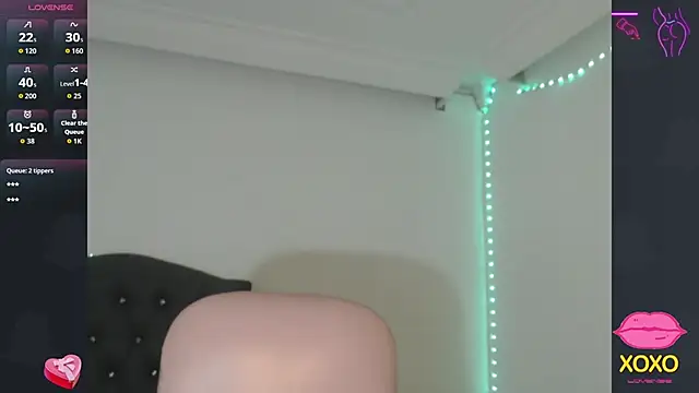 kitty girl   online show from 26, 9, 2025