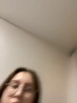 Snapshot of Vviikkssiikk chatting on 26, 10, 2025 Vviikkssiikk online show from 26, 10, 2025