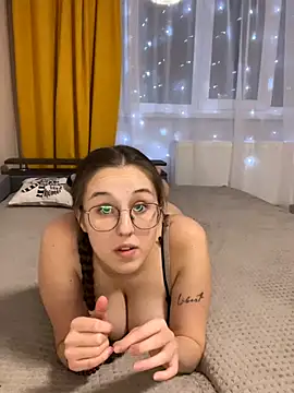 Snapshot of Vviikkssiikk chatting on 17, 12, 2025 Vviikkssiikk online show from 17, 12, 2025