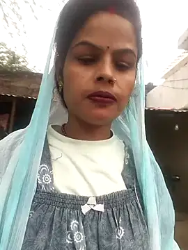 Snapshot of Eshna_Dabral chatting on 31, 10, 2025 Eshna Dabral online show from 31, 10, 2025