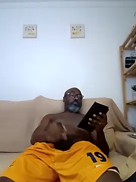 Snapshot of Bigmaumau54 chatting on 21, 9, 2025 Bigmaumau54 online show from 21, 9, 2025