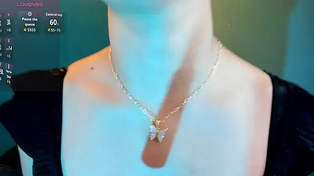 Elaine87  online show from 8, 11, 2025