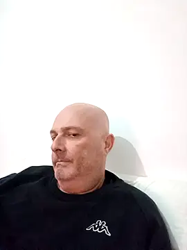 Alexis Bull online show from 28, 10, 2025