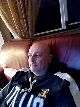 Alexis Bull online show from 17, 2, 2026