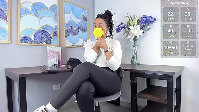 andrea xoe  online show from 14, 10, 2025