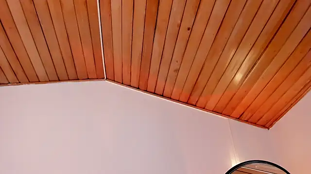 Snapshot of viol_collins__ chatting on 13, 12, 2025 viol collins online show from 13, 12, 2025