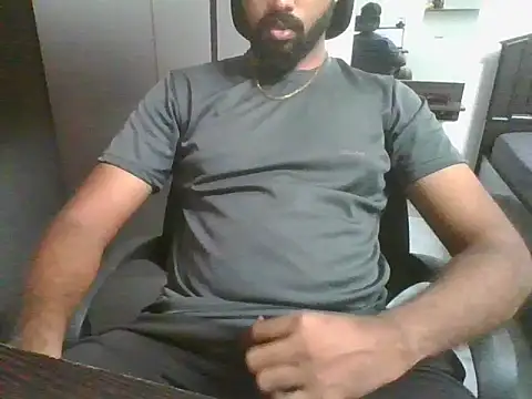 lovelyakash69 online show from 14, 10, 2025