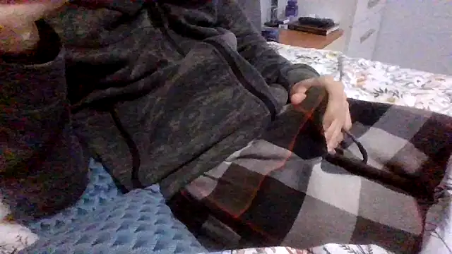 Snapshot of tipetto06 chatting on 15, 10, 2025 tipetto06 online show from 15, 10, 2025