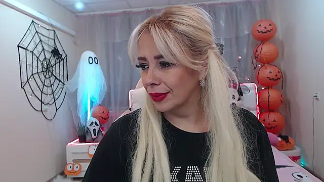 KatrinaCharm online show from 13, 10, 2025