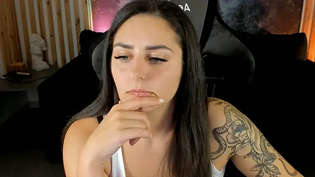 Snapshot of ValeriiMills chatting on 19, 9, 2025 ValeriiMills online show from 19, 9, 2025