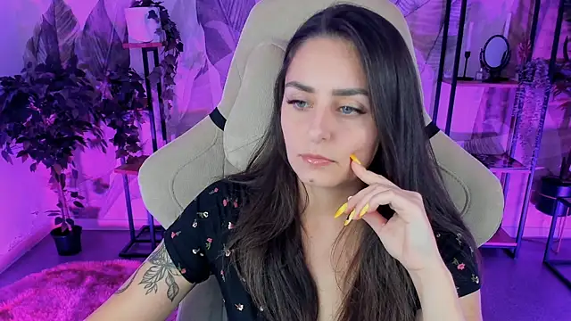 Snapshot of ValeriiMills chatting on 27, 9, 2025 ValeriiMills online show from 27, 9, 2025