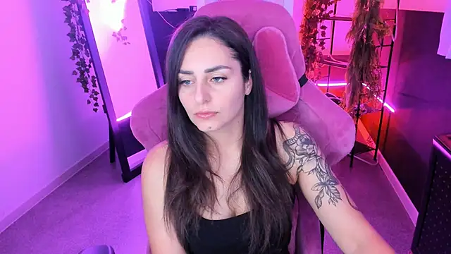 Snapshot of ValeriiMills chatting on 3, 10, 2025 ValeriiMills online show from 3, 10, 2025