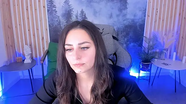 Snapshot of ValeriiMills chatting on 2, 12, 2025 ValeriiMills online show from 2, 12, 2025