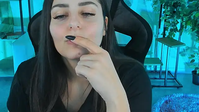 Snapshot of ValeriiMills chatting on 16, 12, 2025 ValeriiMills online show from 16, 12, 2025