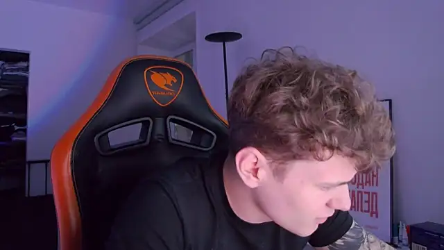 DanyDavis online show from 10, 10, 2025