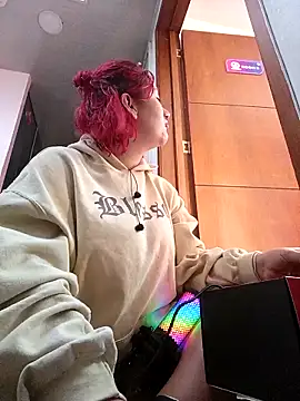 Cerecitaa02  online show from 9, 2, 2026