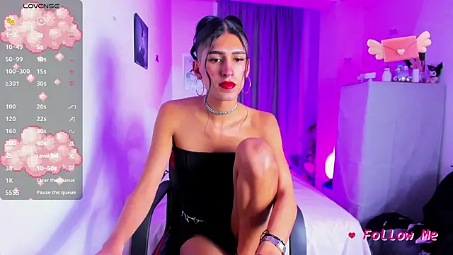 Snapshot of SkylerBennet chatting on 16, 9, 2025 SkylerBennet online show from 16, 9, 2025