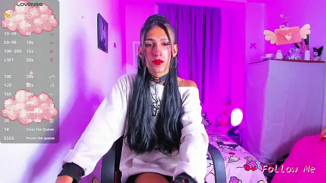 Snapshot of SkylerBennet chatting on 18, 10, 2025 SkylerBennet online show from 18, 10, 2025