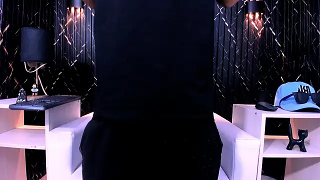 Snapshot of Matt_Ruso chatting on 26, 10, 2025 Matt Ruso online show from 26, 10, 2025