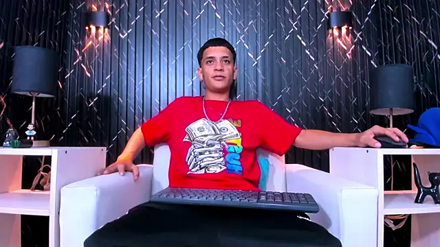 Snapshot of Matt_Ruso chatting on 13, 11, 2025 Matt Ruso online show from 13, 11, 2025