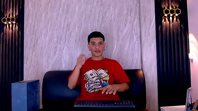 Snapshot of Matt_Ruso chatting on 17, 11, 2025 Matt Ruso online show from 17, 11, 2025