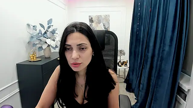 Snapshot of AllaYerty chatting on 18, 11, 2025 AllaYerty online show from 18, 11, 2025