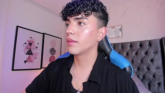 Niick Twink online show from 4, 10, 2025