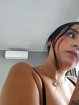 Rosa Warreen  online show from 20, 10, 2025