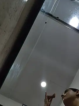 Rosa Warreen  online show from 25, 10, 2025