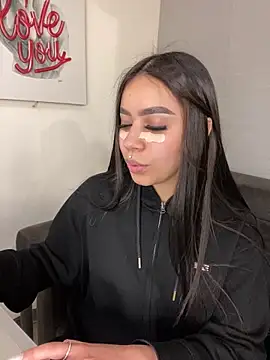 Cristina pinkk online show from 31, 10, 2025