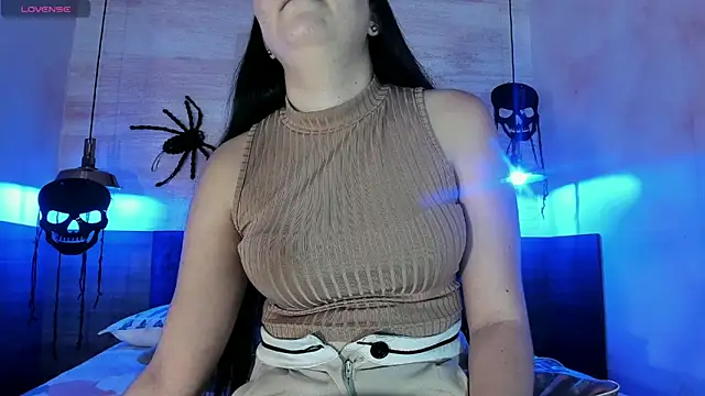 Snapshot of AlissaJoness chatting on 10, 10, 2025 AlissaJoness online show from 10, 10, 2025