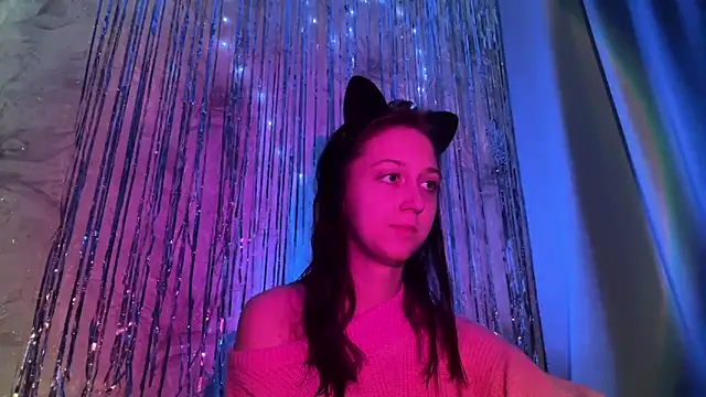 Snapshot of YourTemptation_ chatting on 17, 12, 2025 YourTemptation online show from 17, 12, 2025